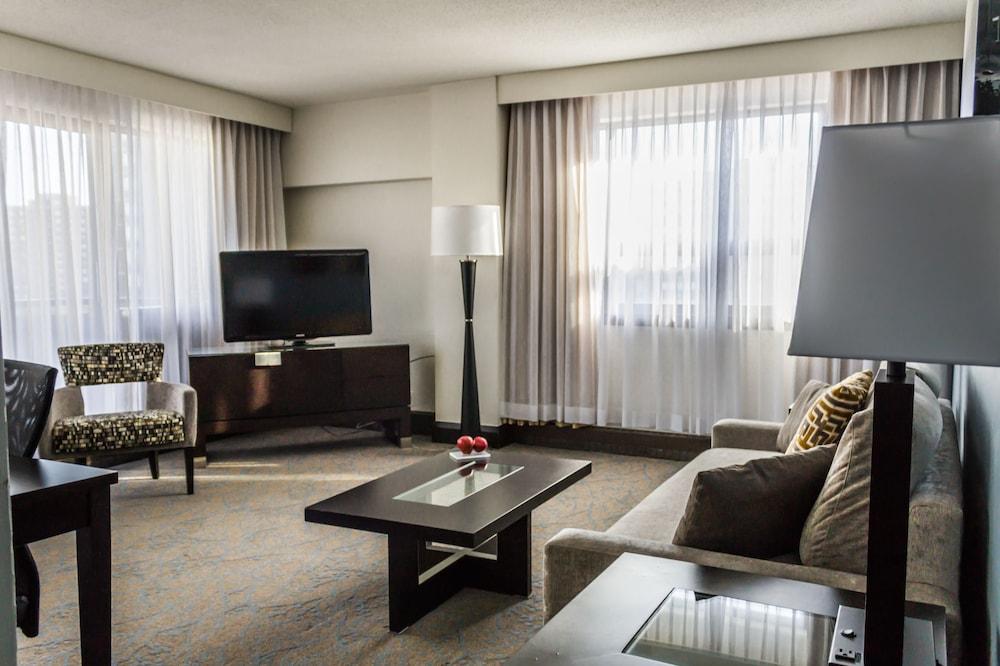 Ottawa Embassy Hotel & Suites Zewnętrze zdjęcie