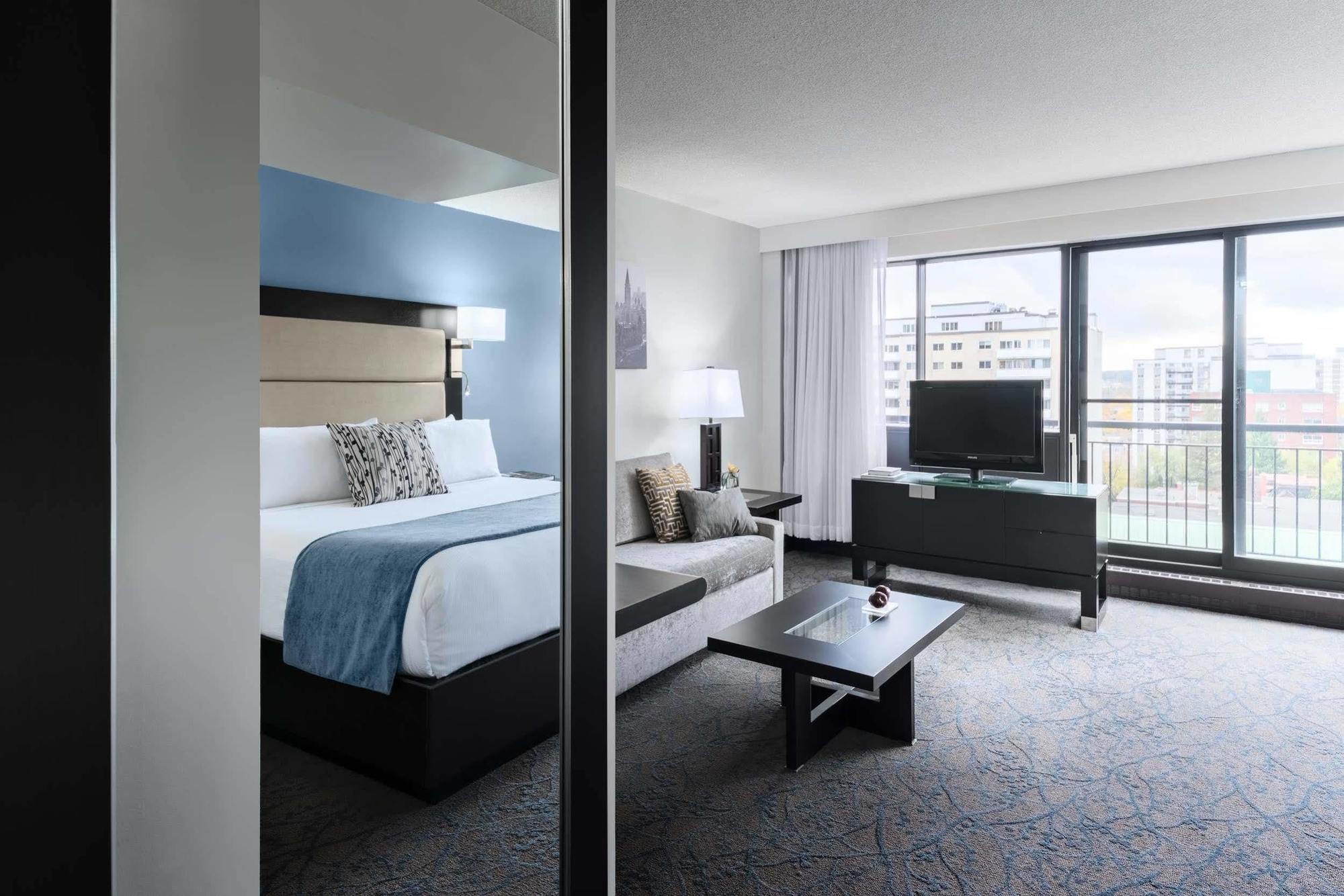 Ottawa Embassy Hotel & Suites Zewnętrze zdjęcie