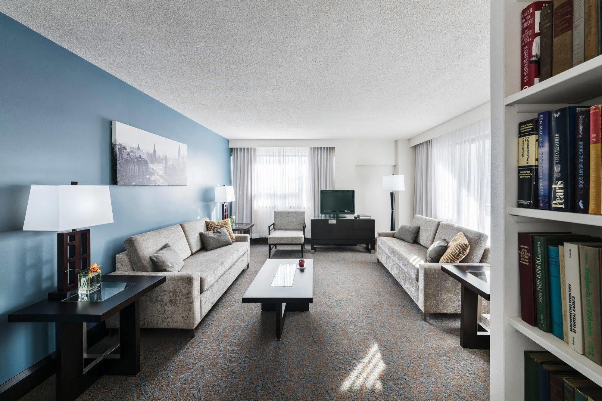 Ottawa Embassy Hotel & Suites Zewnętrze zdjęcie